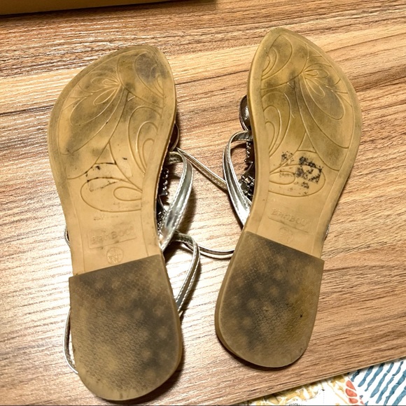 3/$20 🎉 BAMBOO - Adorable seahorse silver tone sandals, 7.5 - Picture 6 of 6